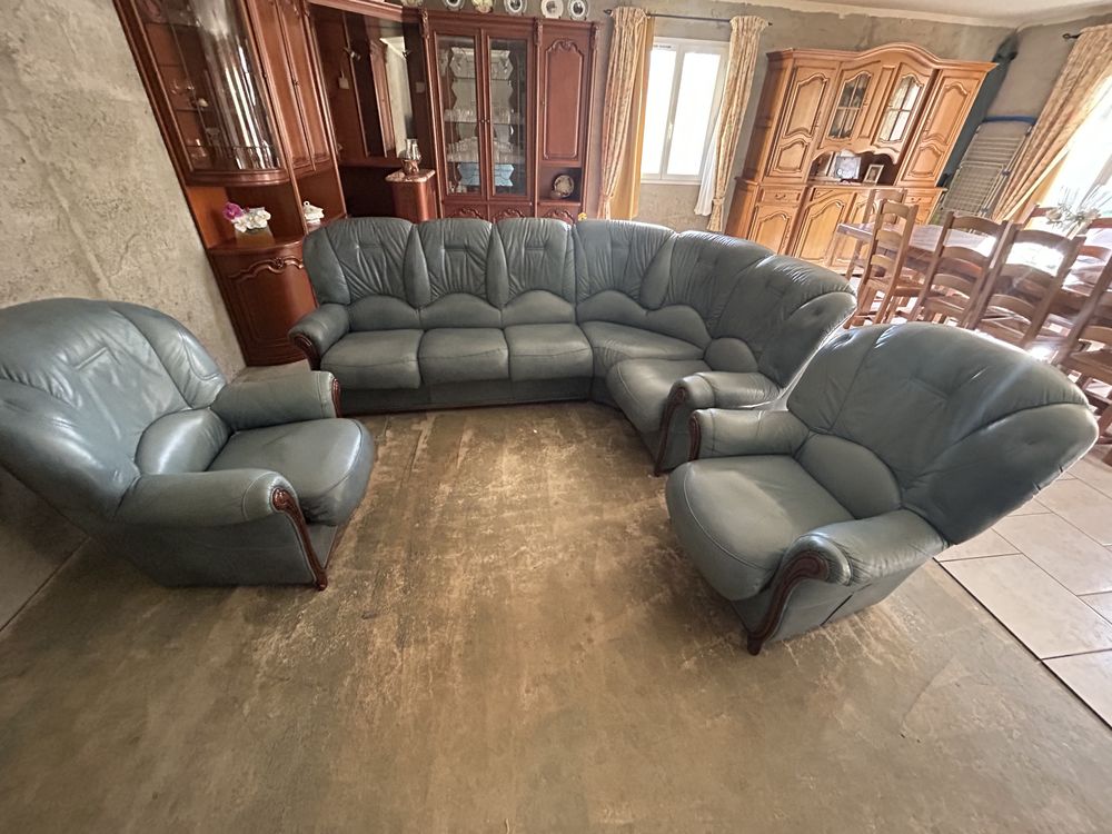 Canap� + 2 fauteuils en cuir 800 Saint-Hilaire-de-la-Noaille (33)