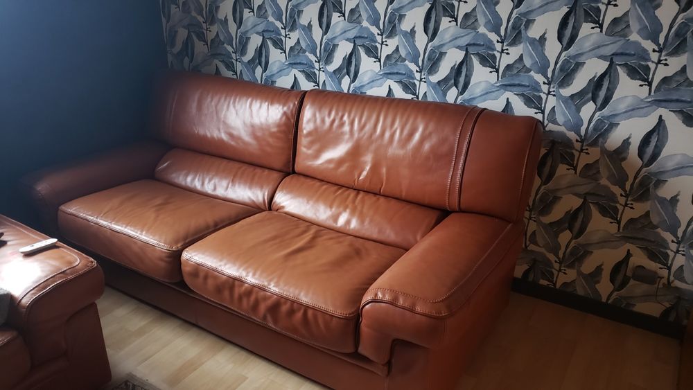 Canap� et 2 fauteuils en cuir. 0 Ailly-sur-Noye (80)