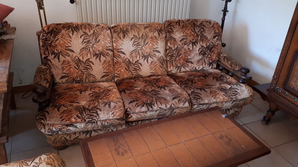 Canap� + 2 fauteuils + pouf � Emporter � BIOT 150 Compi�gne (60)