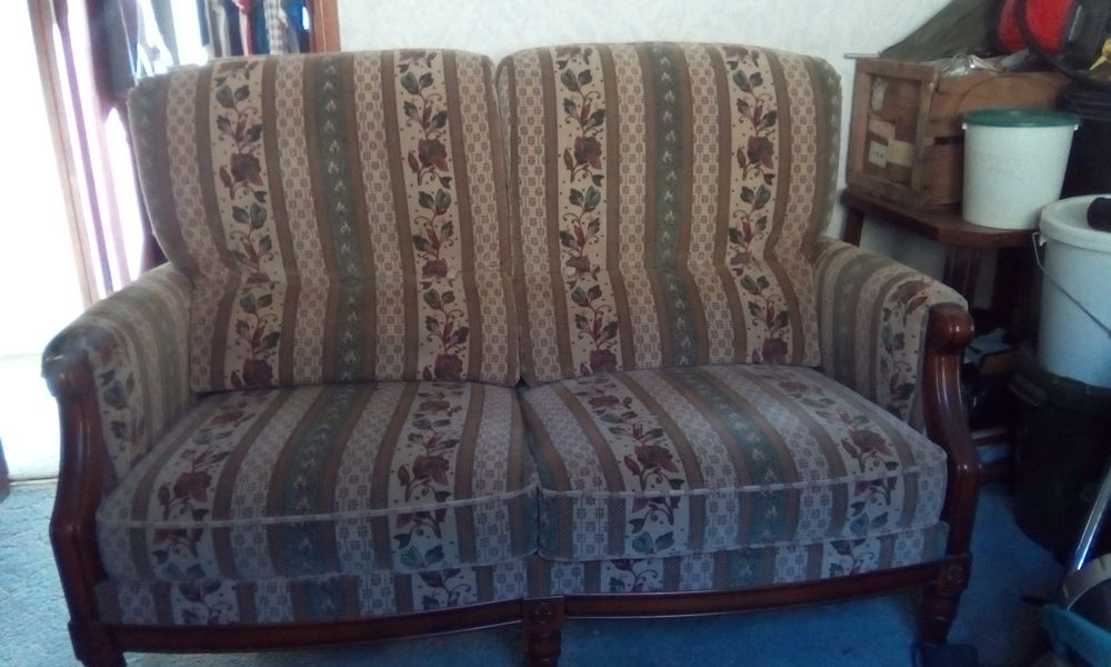  canap� et 2 fauteuils 0 Viviers (07)