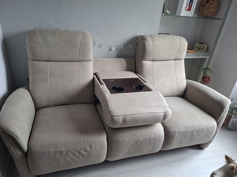 Canap� et 2 fauteuils 1700 Abilly (37)