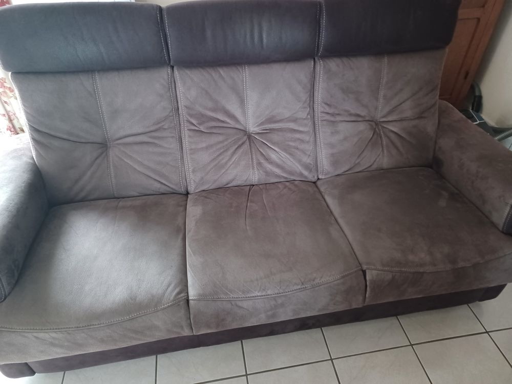 canap� fixe 3 places 350 Saint-Pierre-en-Val (76)