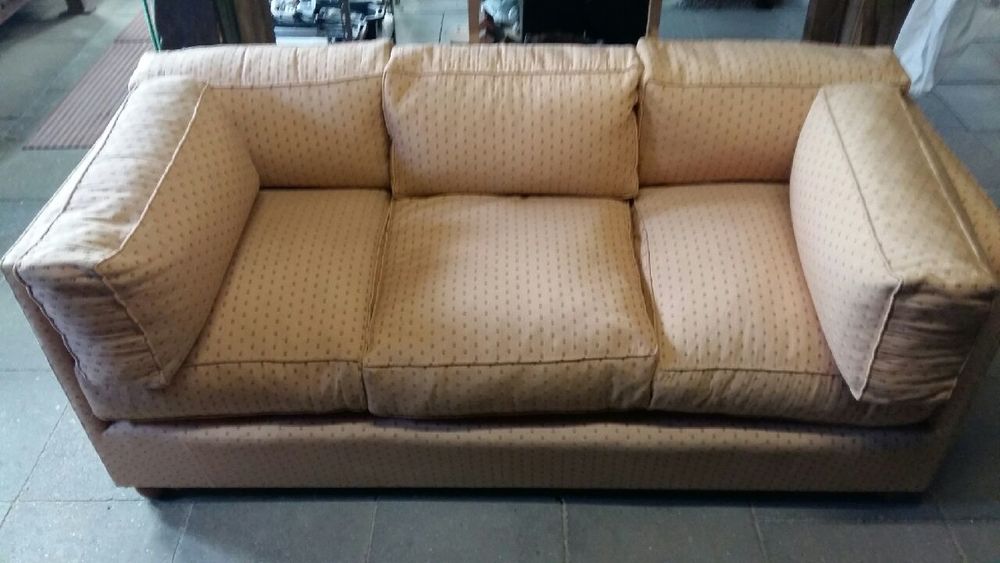 CANAPE FIXE 
150 Montesson (78)