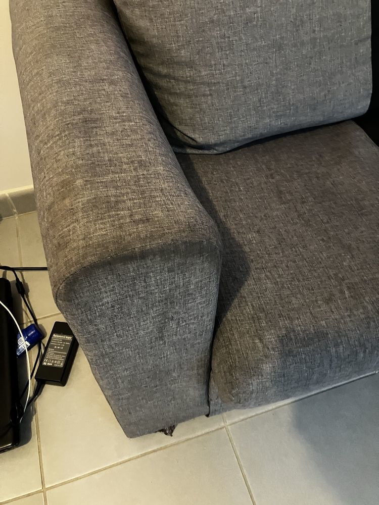 canap� gris convertible 2 places 15 Grenoble (38)