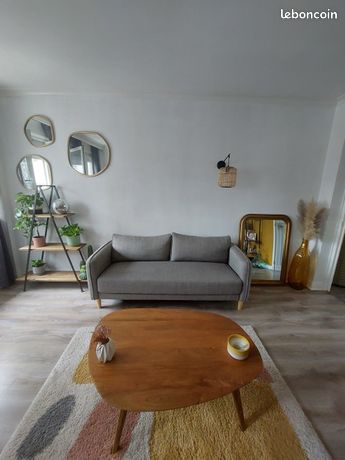 canap� gris 3 place tr�s bon �tat 250 Villeurbanne (69)