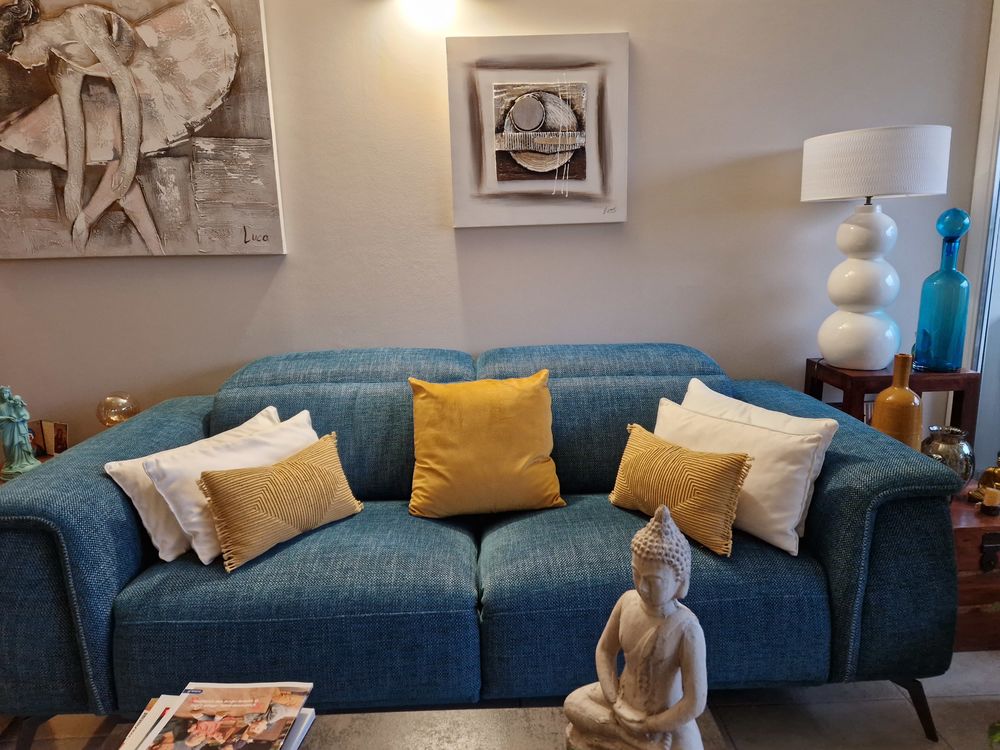 canap� haut de gamme 3 places 2200 Marseille 12 (13)