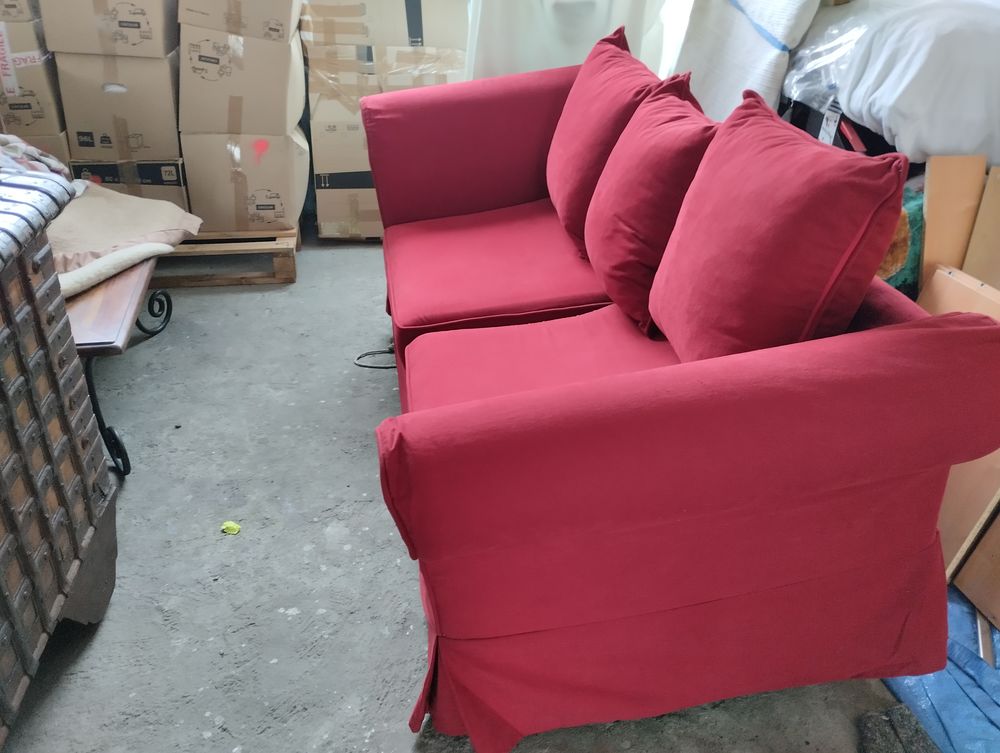 Canap� maison du monde rouge 400 Moyeuvre-Grande (57)