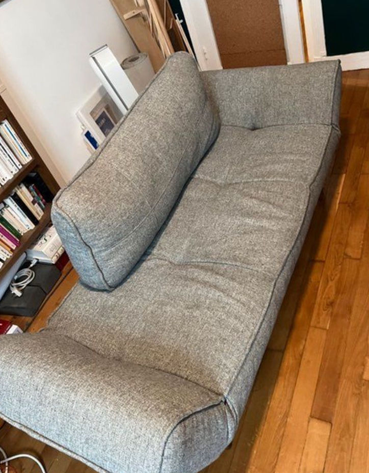 BHV- canap� m�ridienne marque danoise  �unpolised design clu 380 Paris 17 (75)