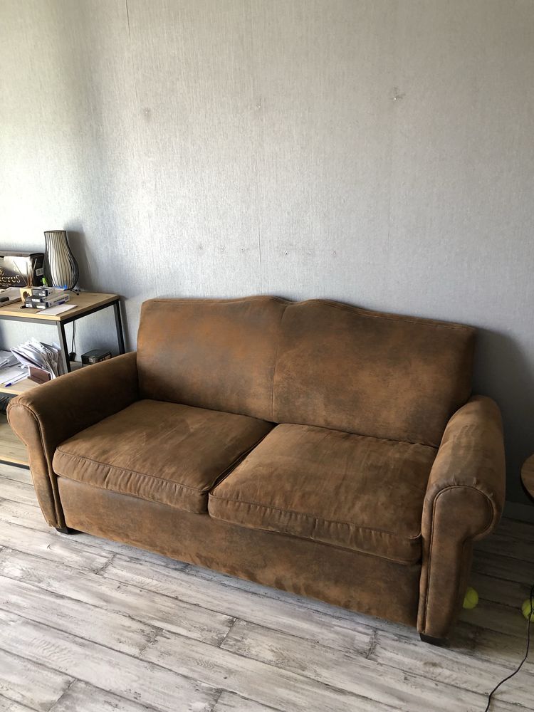 canap� moustache convertible 2 places   maison du monde   300 Sens (89)