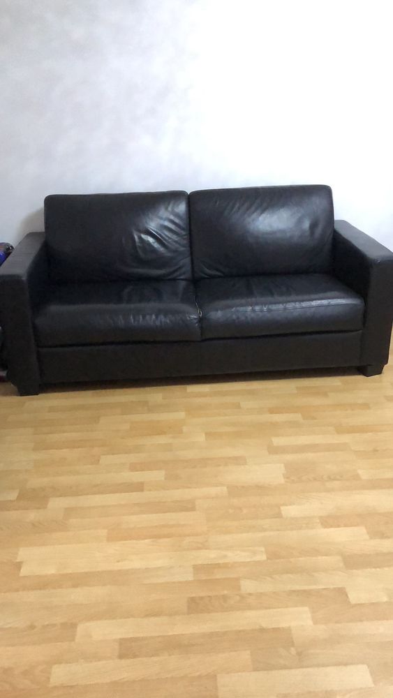 canap� noir en cuir 70 Aubervilliers (93)