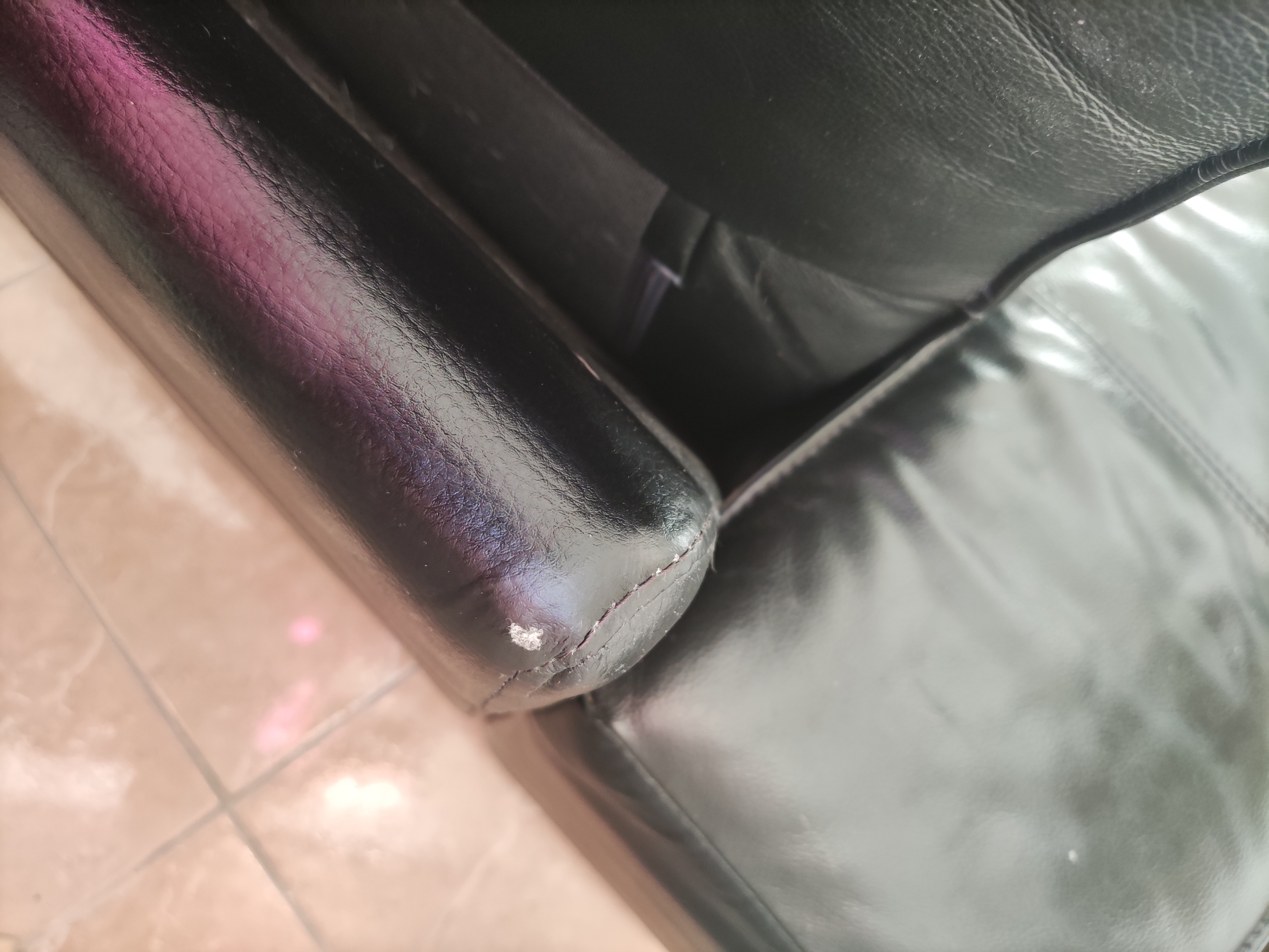 Canap� noir en cuir 200 Chasseneuil-du-Poitou (86)