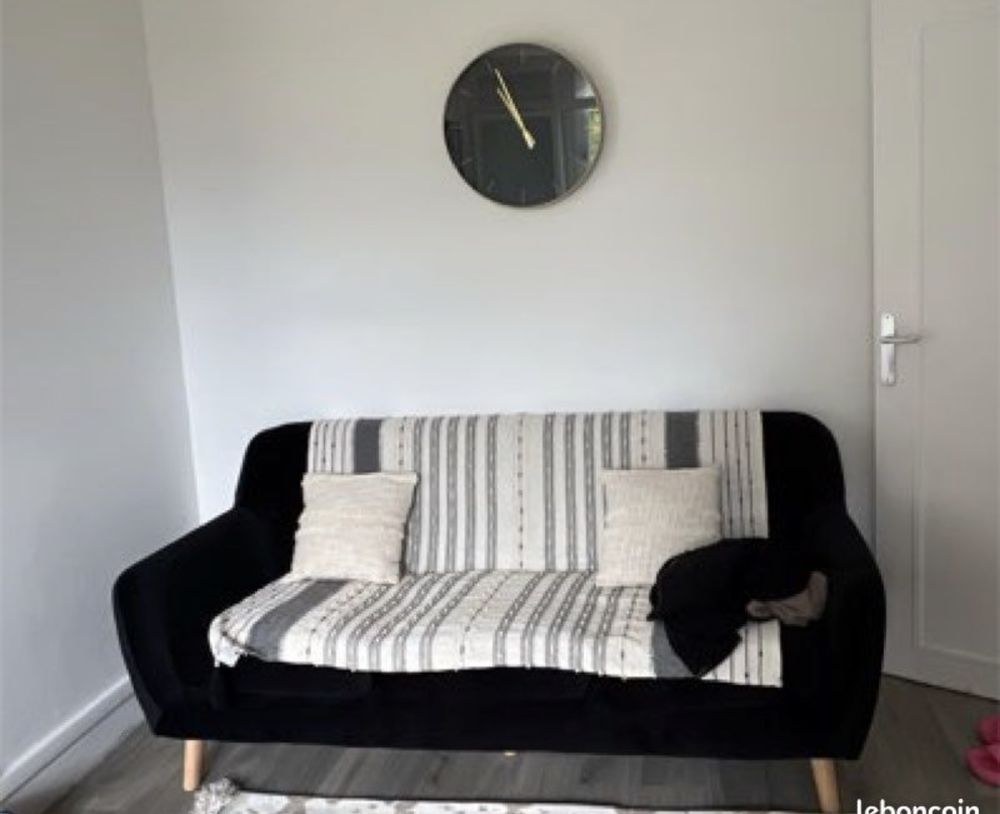 Canap� noir 100 Verneuil-sur-Seine (78)