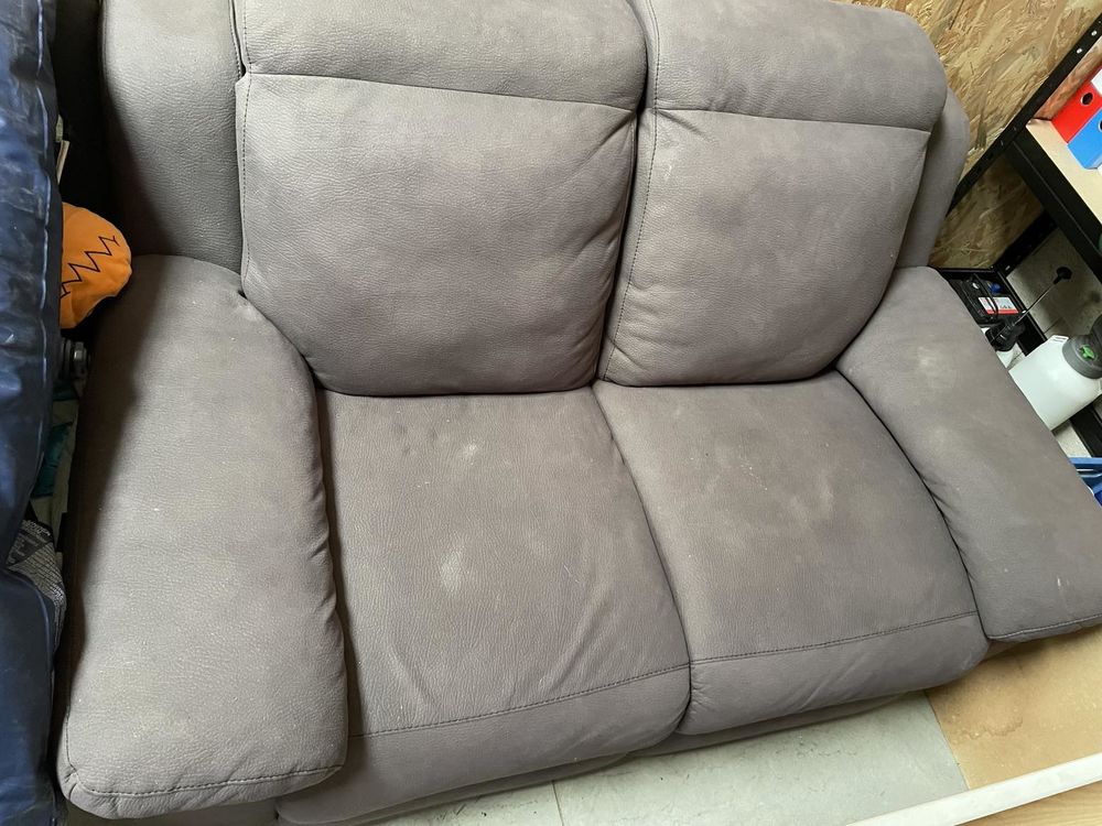 Canape 3 personnes tr�s bon �tat pas de tache 250 Romill� (35)