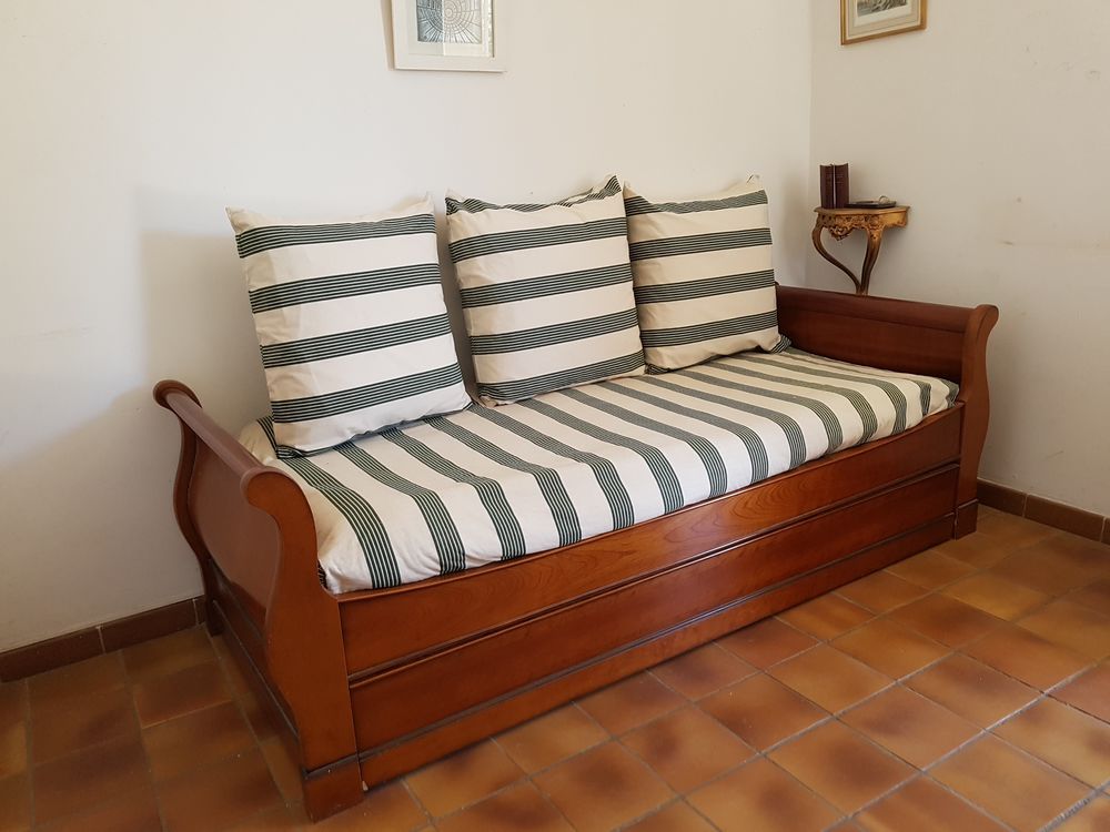 Canap�-lit 2 personnes 200 Brignoles (83)