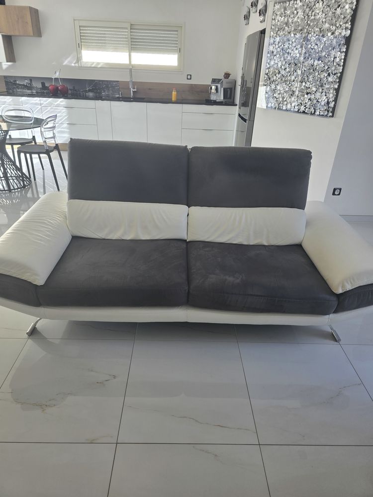 Canape 3 place ch�teau d ax 400 Agde (34)