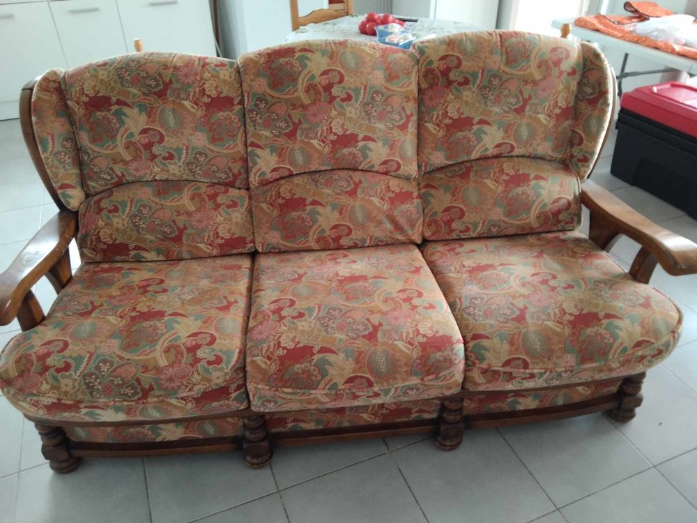 Canap� 3 place en tr�s bon �tat 
15 Al�s (30)