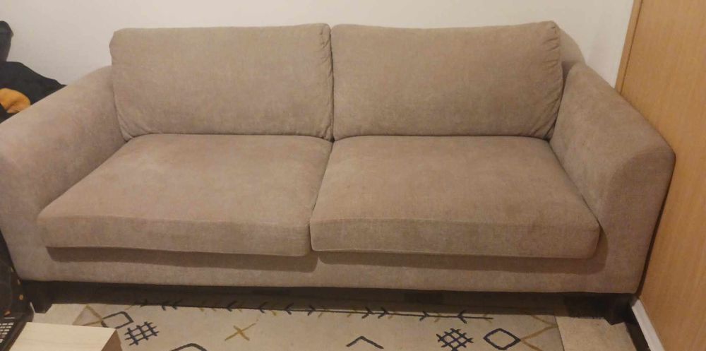 Canap� 3 place 200 Toulon (83)