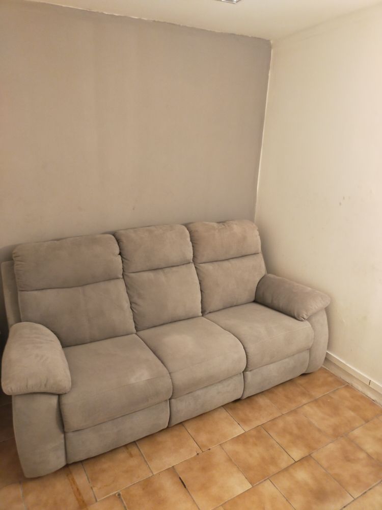 Canap� 3 places avec commandes �lectriques 200 Colombes (92)