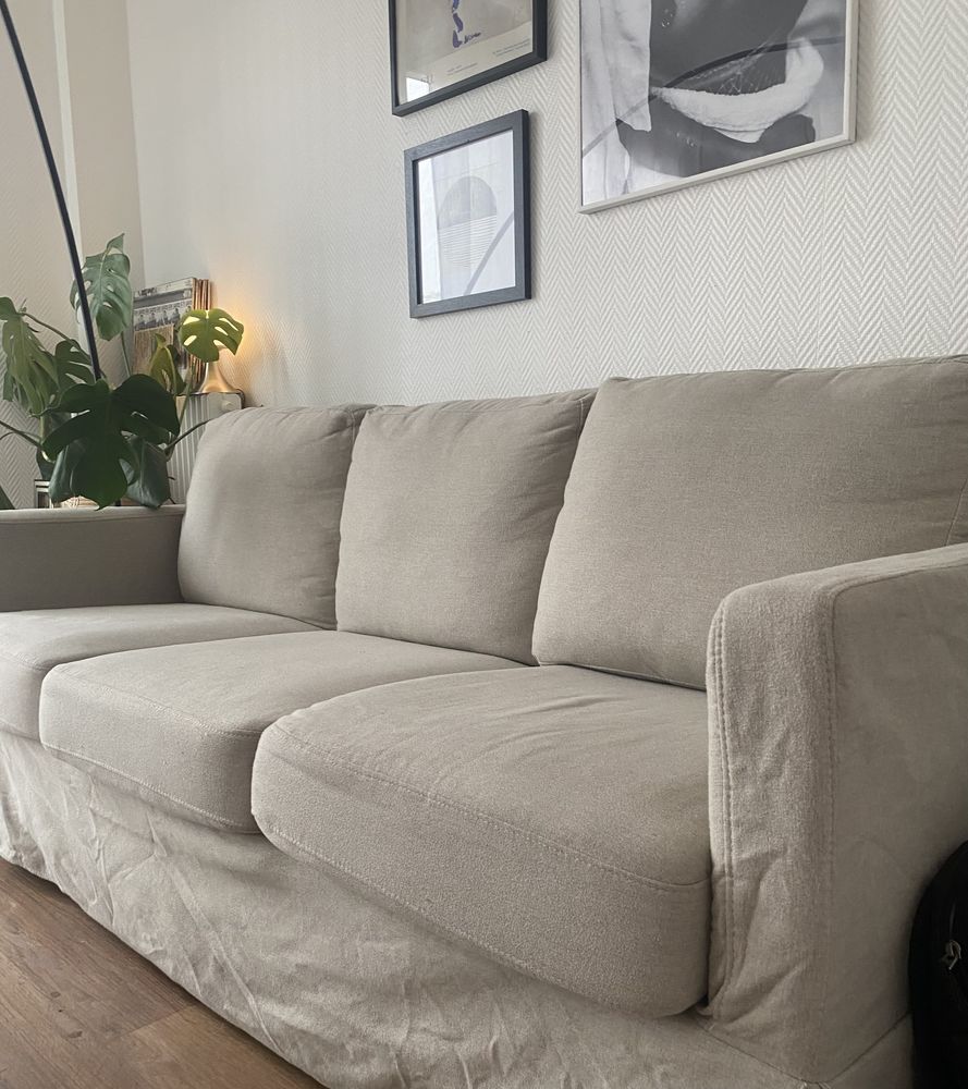 Canap� 3 places beige 69 Issy-les-Moulineaux (92)