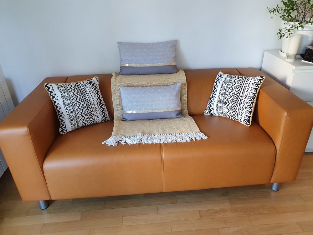 Canap� 2 places Camel 0 Caluire-et-Cuire (69)