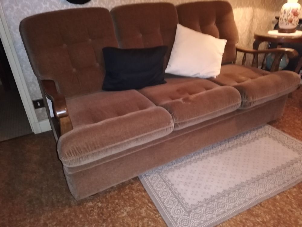Canap� 3 places convertible 150 Objat (19)