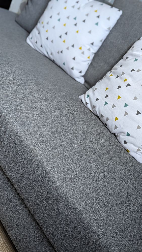 Canap� 3 places convertible 270 Grand-Couronne (76)