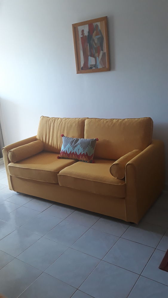 Canap� 3 places convertible 450 Le Gosier (97)