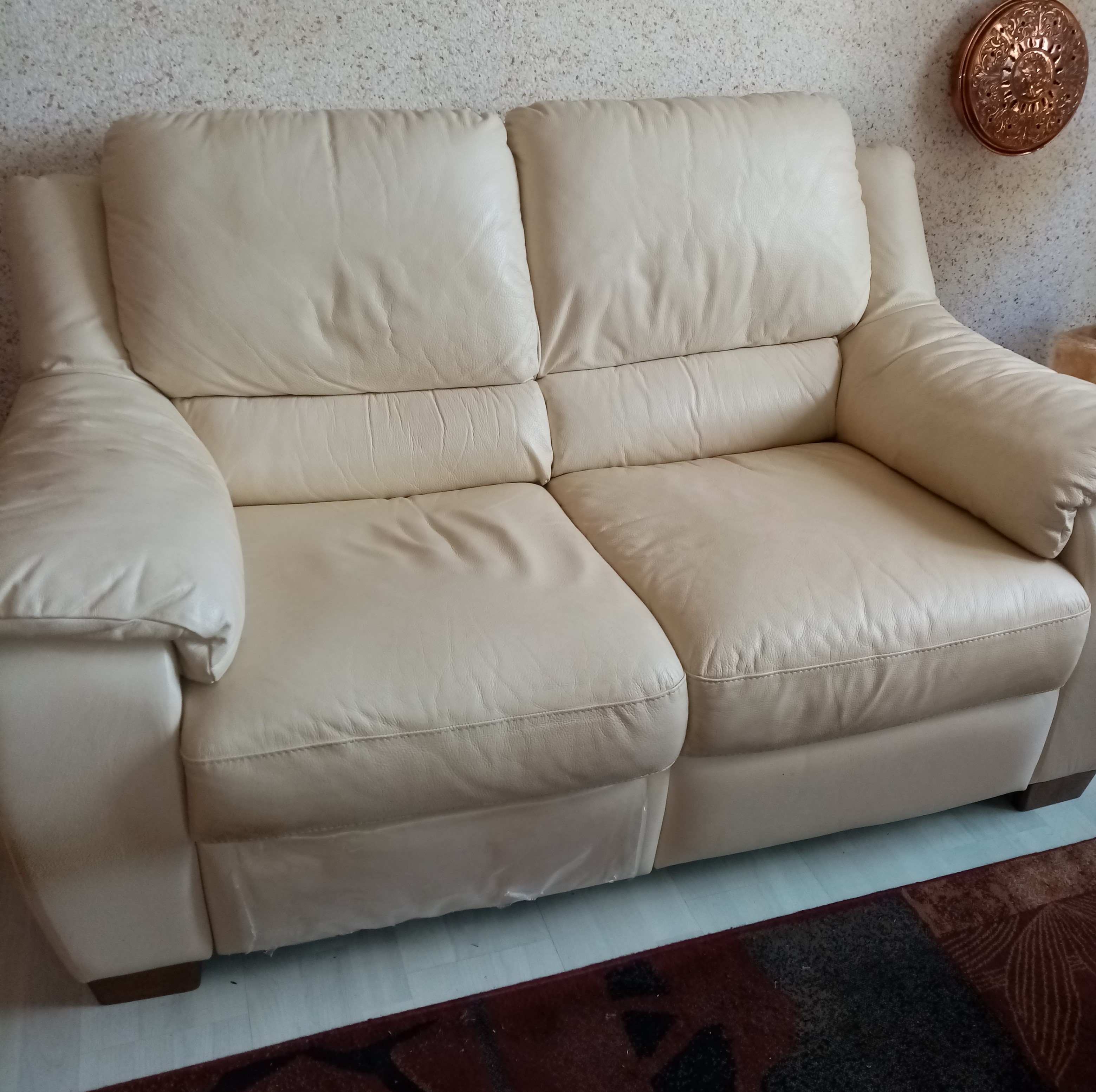 canap� 2 places non convertible 400 Port-Saint-P�re (44)