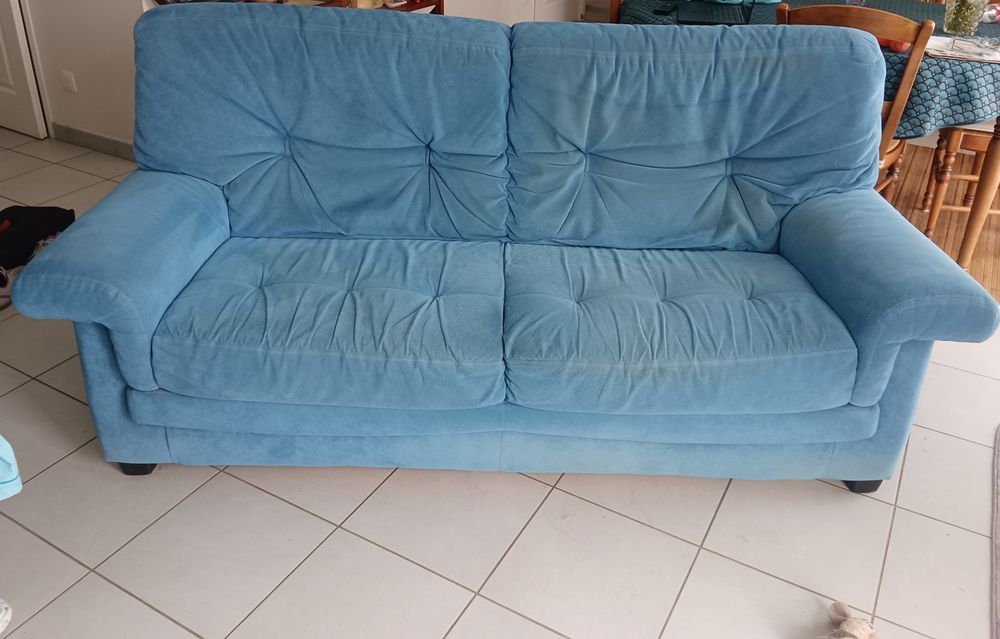 canap� 3 places non convertible en Alcantara 140 Artannes-sur-Indre (37)