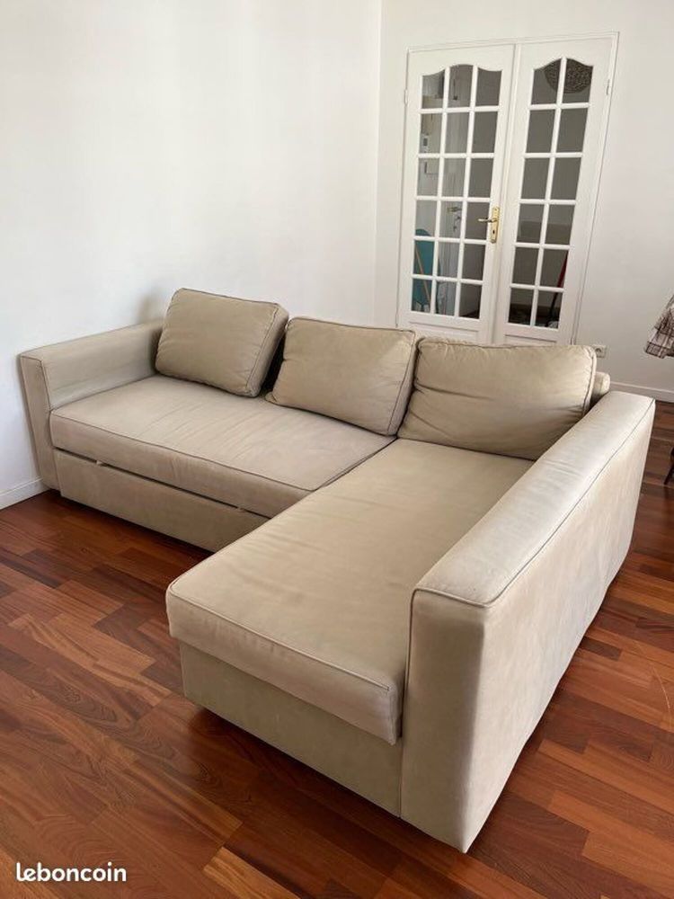 Canap� 4 places convertible beige angle droit et coffre
200 Franconville (95)