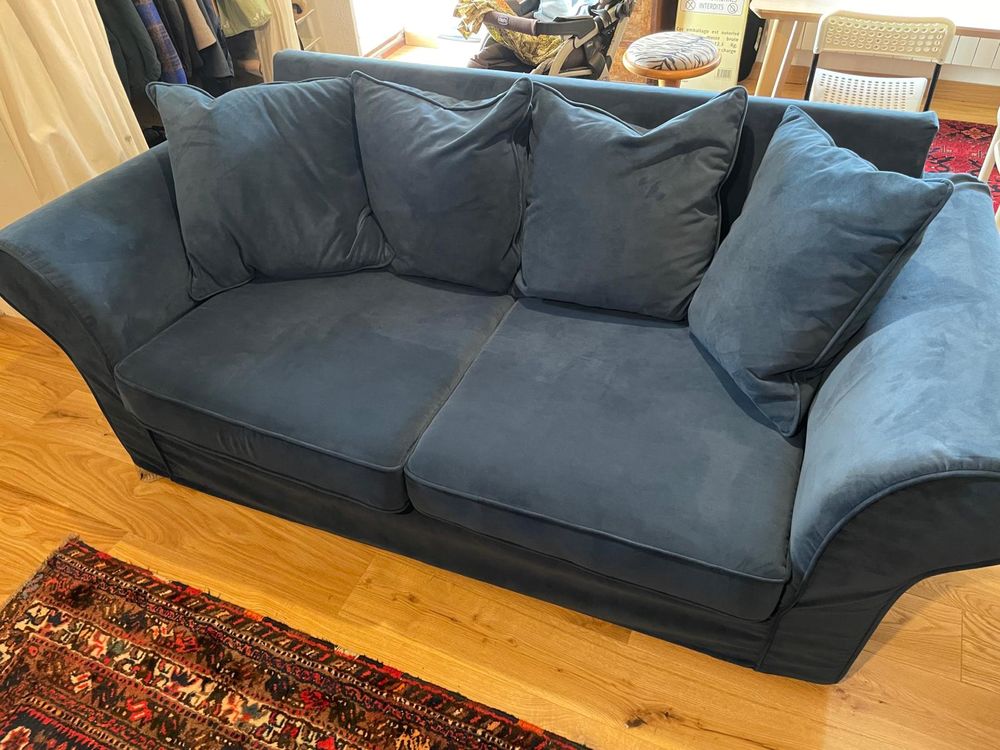 Canap� 3 places convertible velours bleu navy ? comme neuf 600 Montferrier-sur-Lez (34)