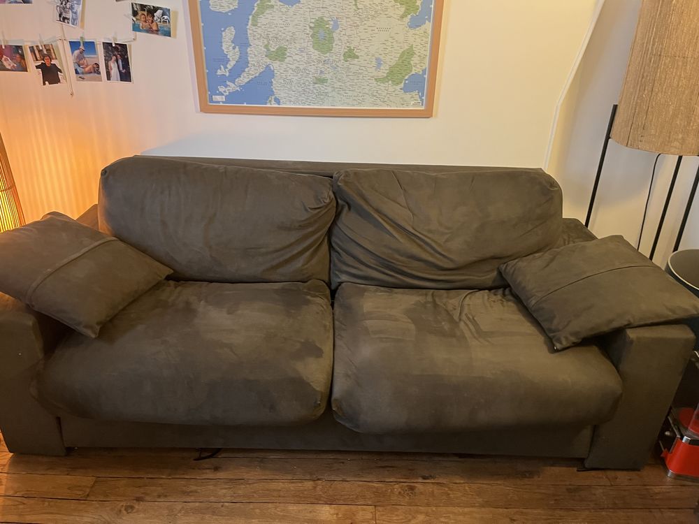 Canap� 3 places convertible couchage quotidien 250 Paris 18 (75)