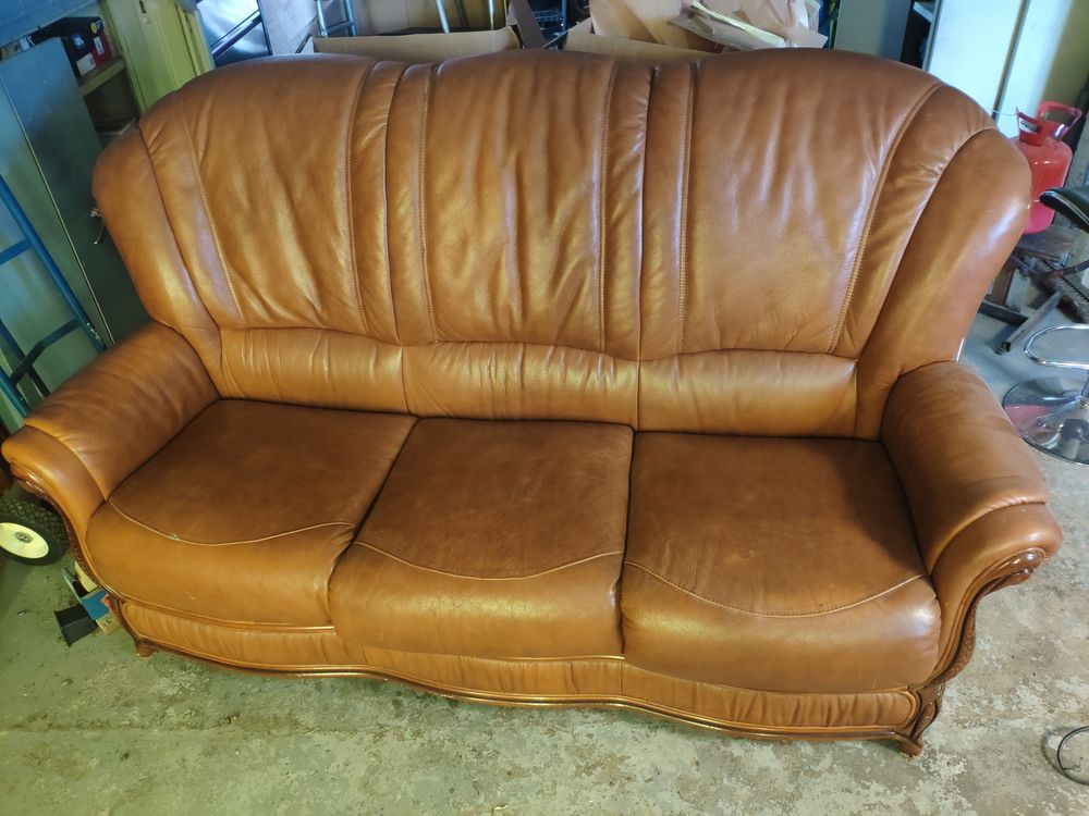 Canap� 3 places cuir et bois 40 Villars (42)