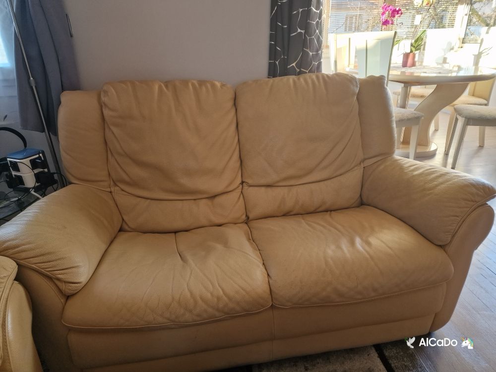 Canap� 2 places, cuir v�ritable, jaune paille 75 Gagny (93)