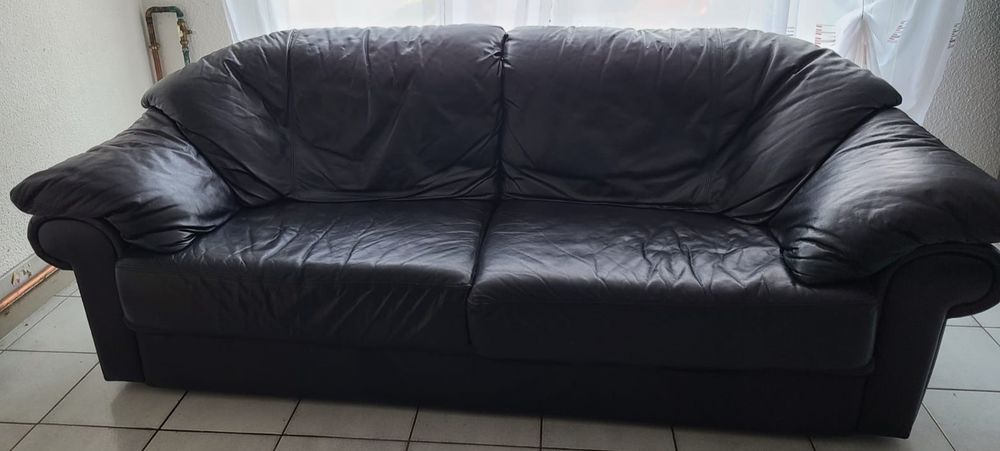 Canap� 3 places cuir noir 120 Saint-Laurent-de-Mure (69)