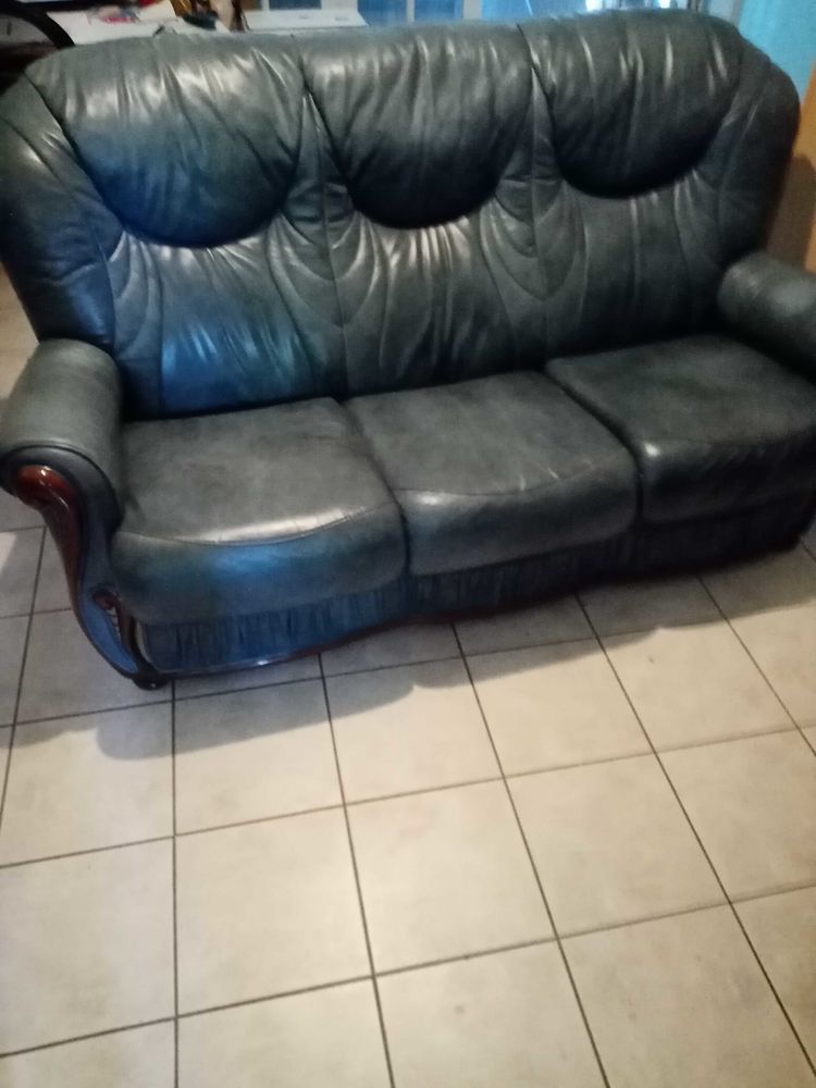 canap� 3 places en cuir bleu 160 Cholet (49)