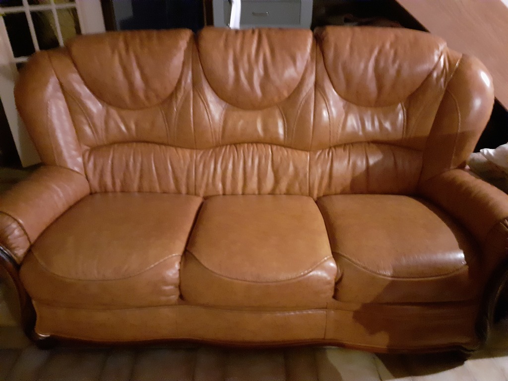 Canap� 3 places en cuir caramel 800 Loir� (49)