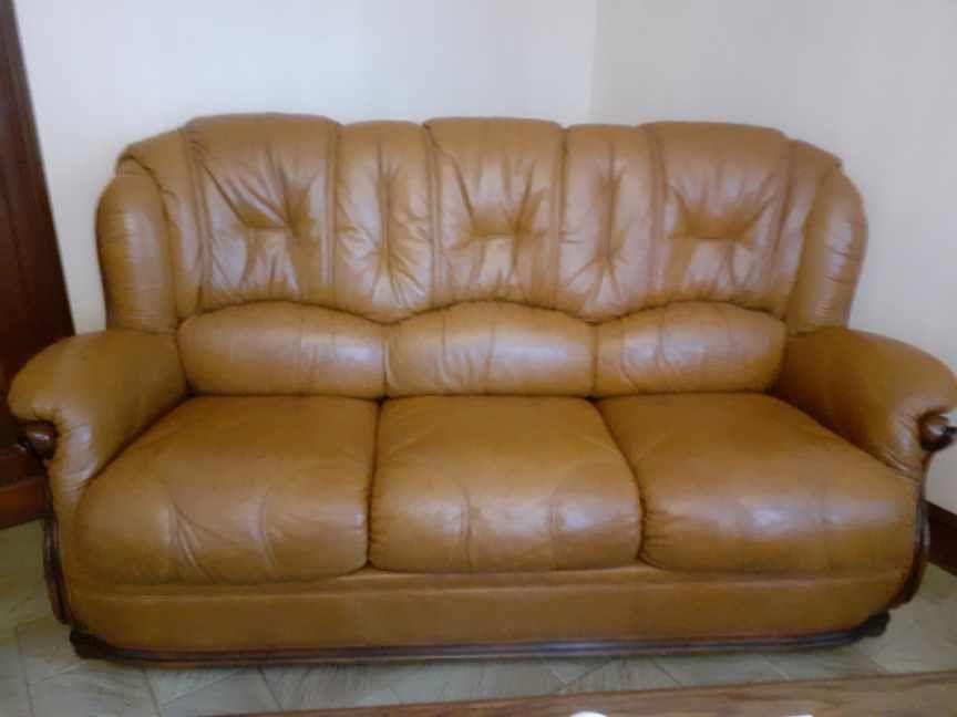 CANAPE 3 PLACES CUIR VACHETTE MARRON CLAIR 3 PLACE T B ETAT 0 Roullet-Saint-Est�phe (16)