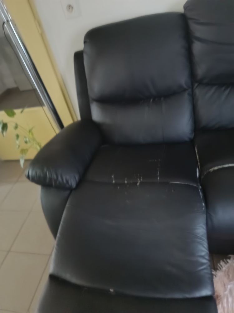 canap� 3 places dont une place qui s'allonge et vibrom 300 Sam�on (59)