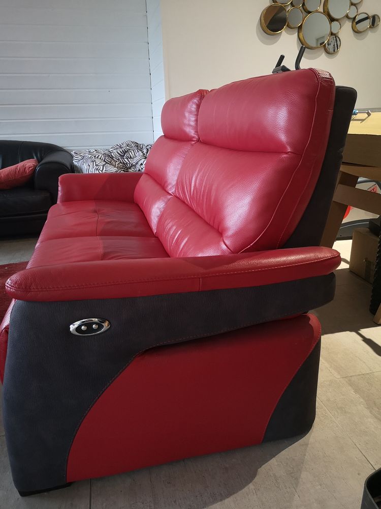 canap� 3 places �lectrique relax cuir rouge 1000 Cagnes-sur-Mer (06)