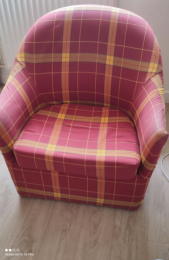 Canap� 2 places+1 fauteuil 50 Saintes (17)