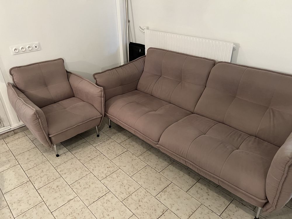 Canap� 4 places + un fauteuil 600 Marseille 12 (13)