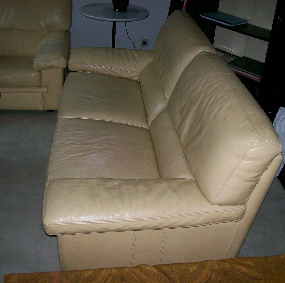 canap� 3 places ,2 fauteuils.
300 Lun�ville (54)