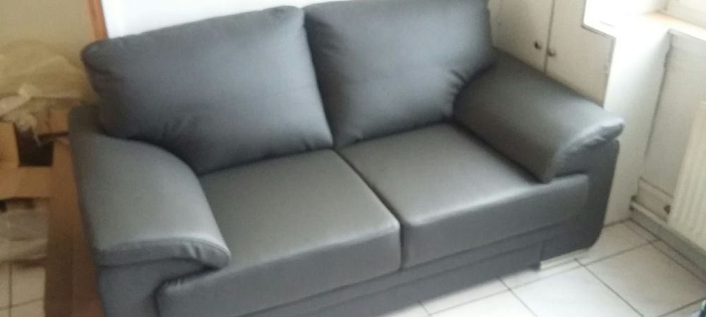 Canape 2 places gris
100 Tourcoing (59)