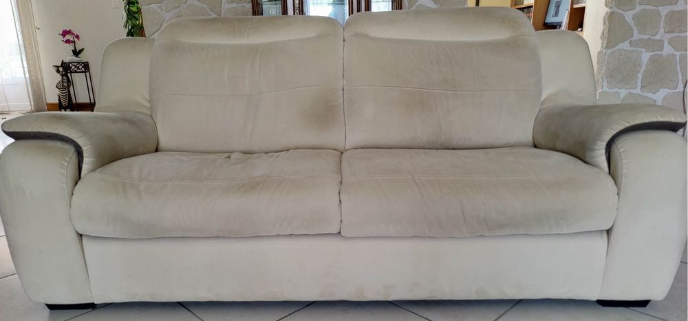 Canap� 3 places
(marque Ch�teau d'ax) 150 Sauz�-Vaussais (79)
