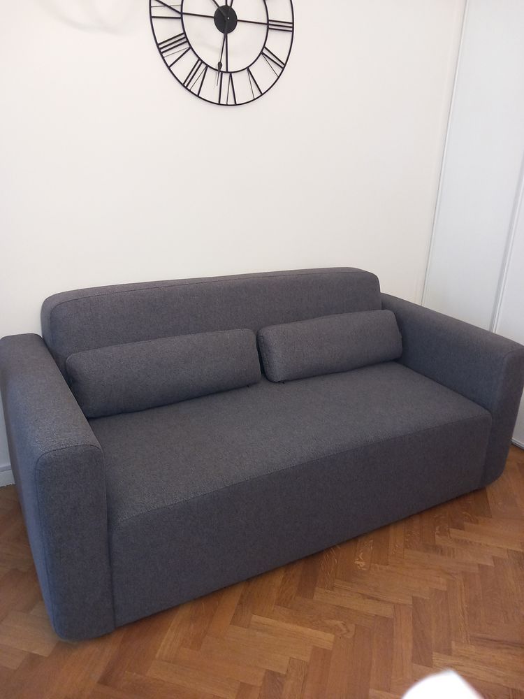 Canap� 2 places neuf. 300 Viry-Ch�tillon (91)