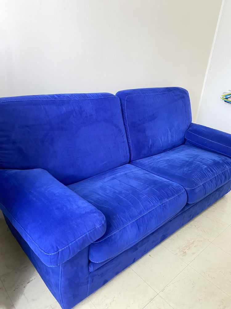 Canap� 3 places en superbe �tat, tr�s tr�s confortable. 199 Boissy-Saint-L�ger (94)