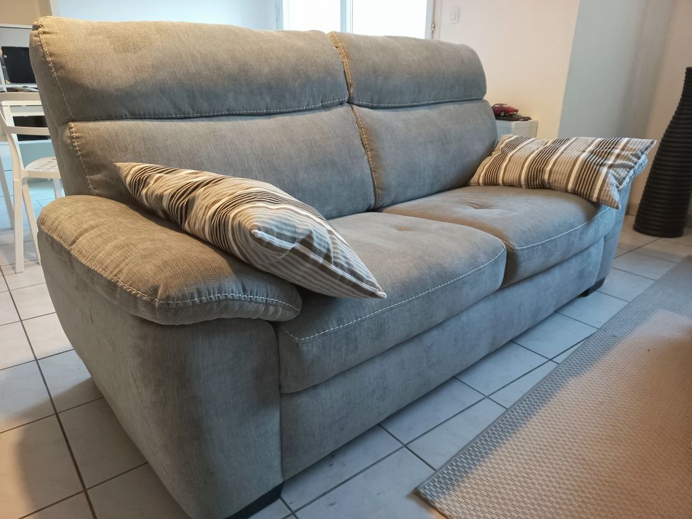 Canap� 3 places tissu gris 320 Lormont (33)