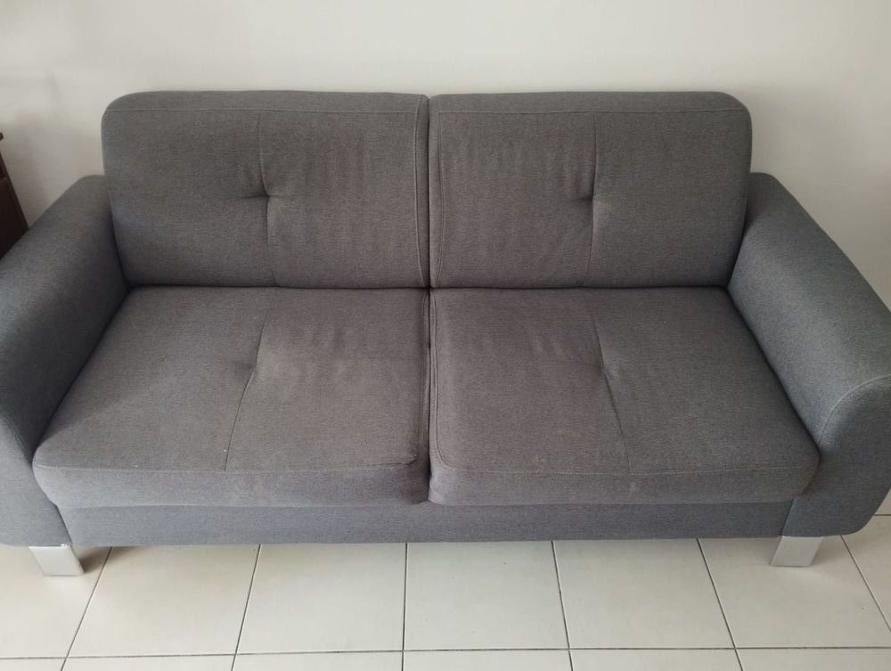 Canap� 2 places tissus gris 80 Nice (06)