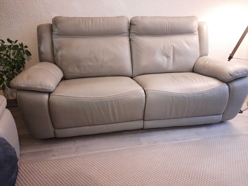 Canap�  3 places  tr�s bonne �tat 300 Varennes-sur-Seine (77)